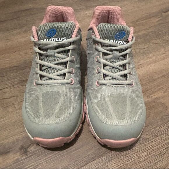 Nautilus Spark Safety Composite Toe Work Shoe Women’s Size 7 - Picture 2 of 5